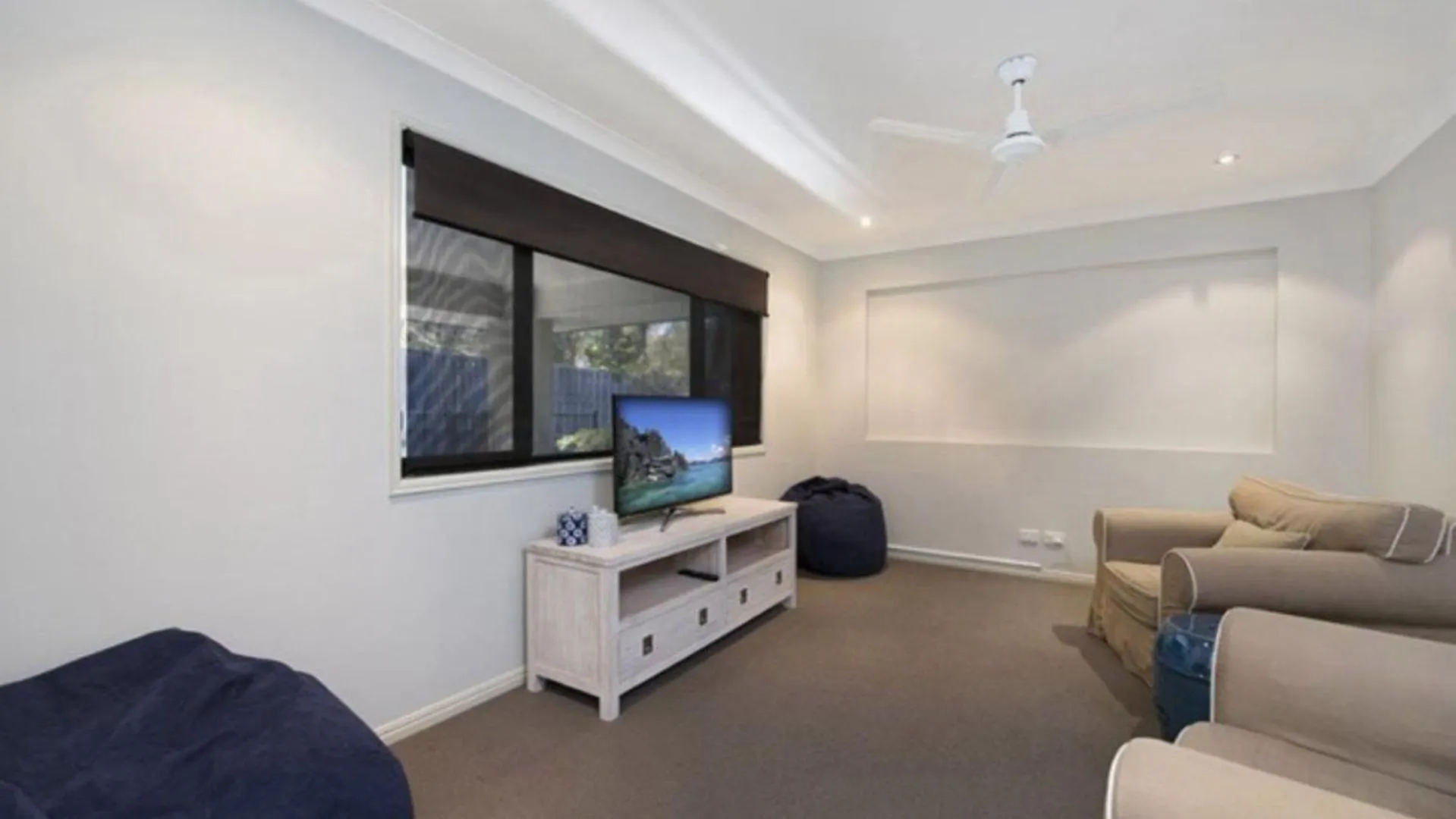 Semesterbostad Hideaway Villa Caloundra